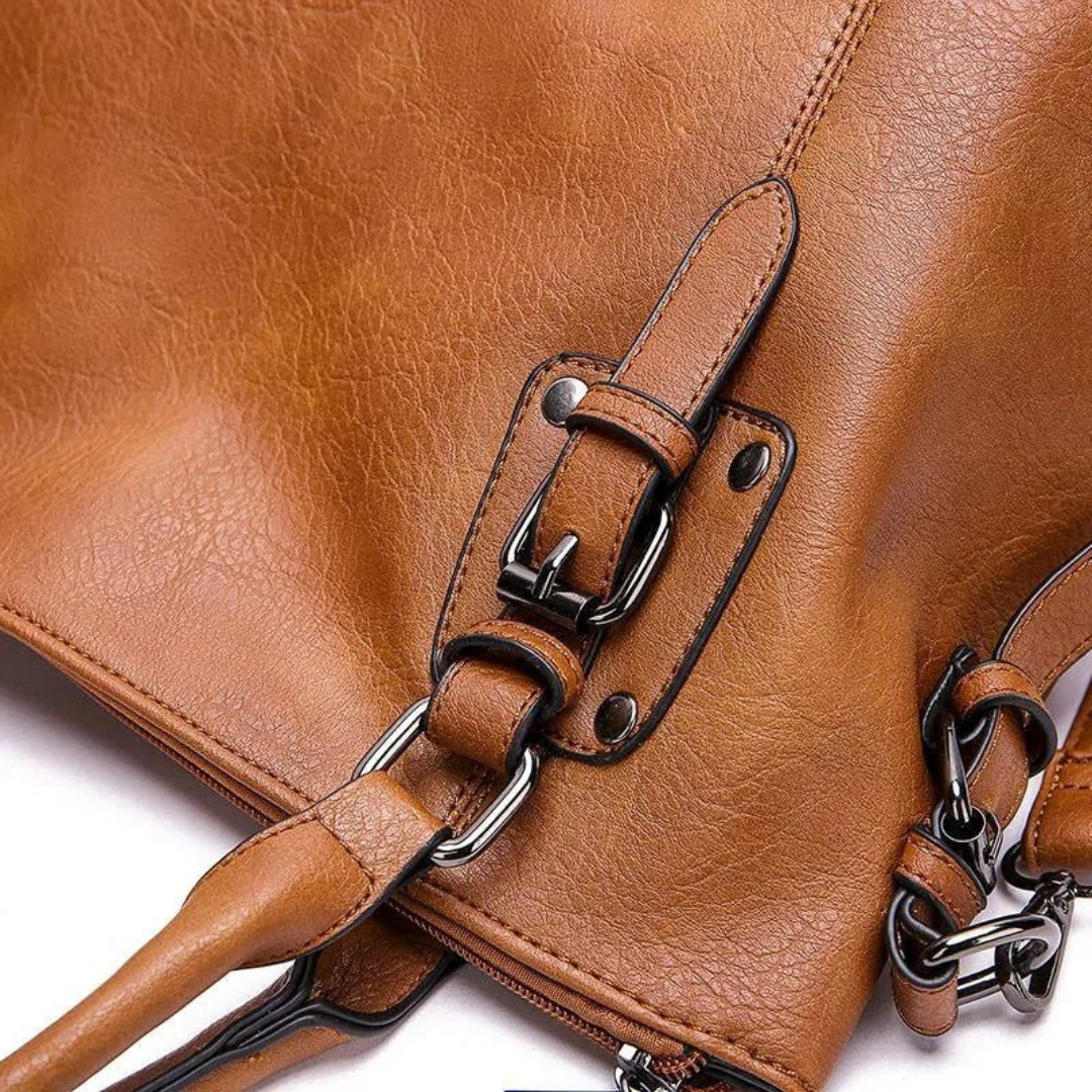 Women’s Designer Shoulder Bag | Compartments